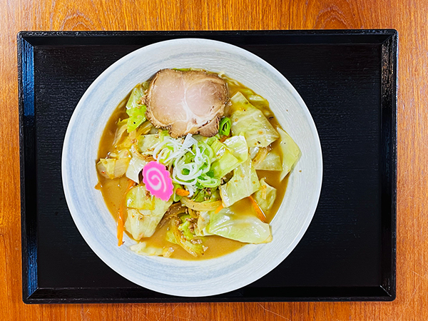 雪の下キャベツの味噌ラーメン